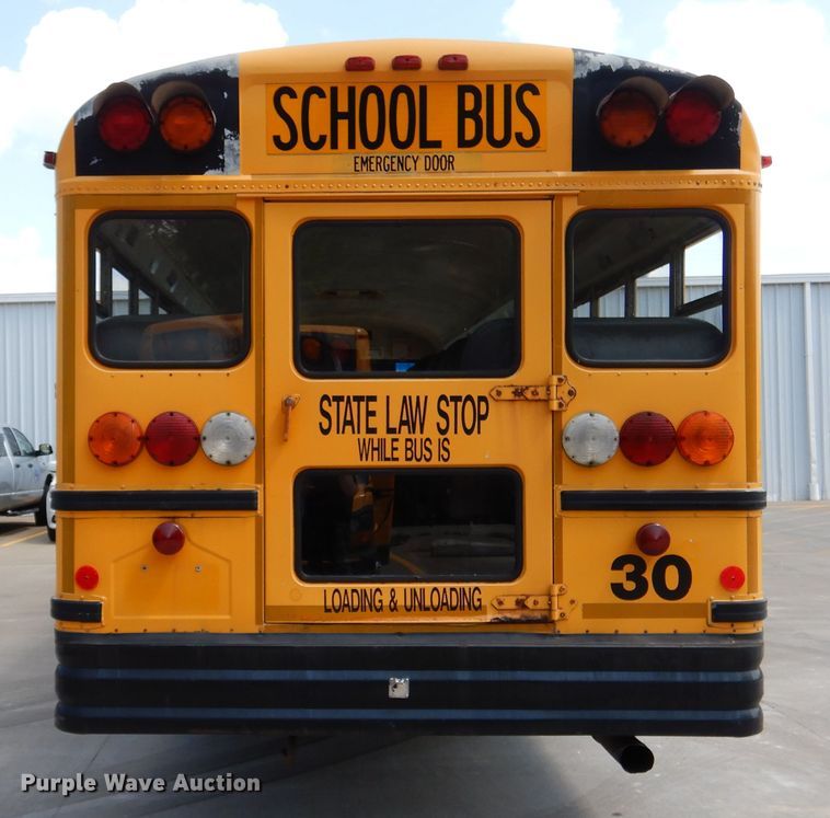 image for item DH7003 2001 International 3800  school bus