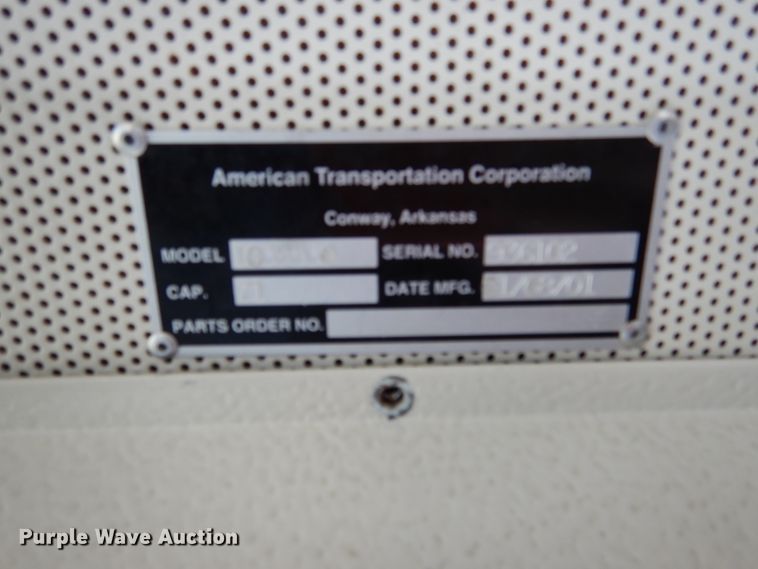 image for item DH7003 2001 International 3800  school bus