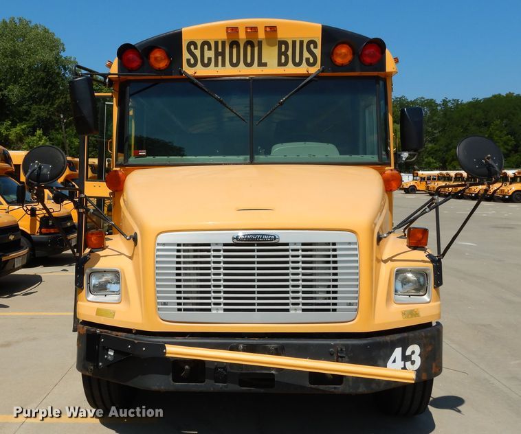 image for item DH7004 2006 Freightliner FS65  school bus