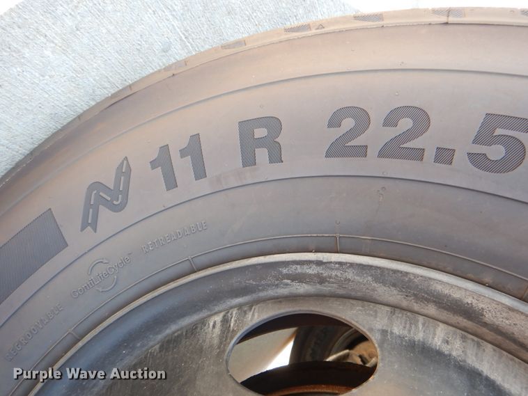 image for item DH7004 2006 Freightliner FS65  school bus