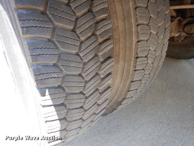 image for item DH7004 2006 Freightliner FS65  school bus