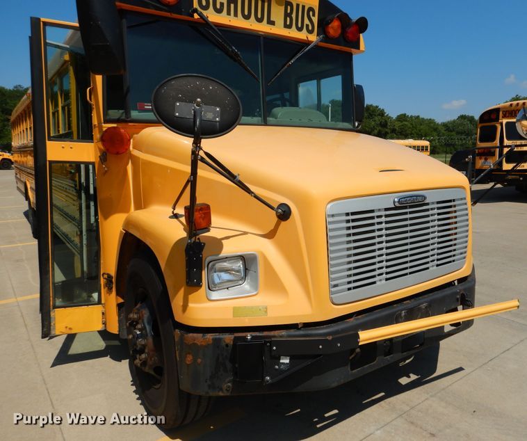 image for item DH7004 2006 Freightliner FS65  school bus