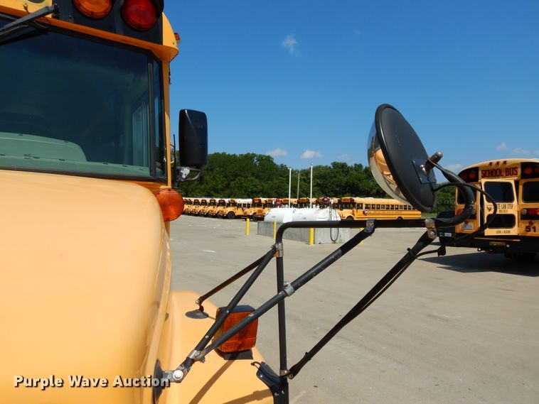 image for item DH7004 2006 Freightliner FS65  school bus
