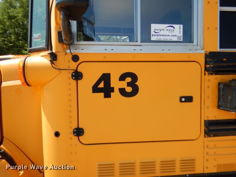 image for item DH7004 2006 Freightliner FS65  school bus