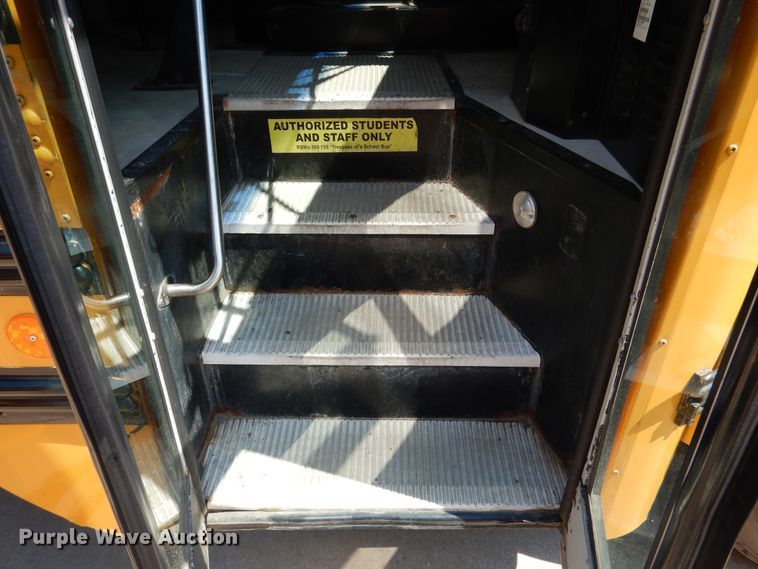 image for item DH7004 2006 Freightliner FS65  school bus