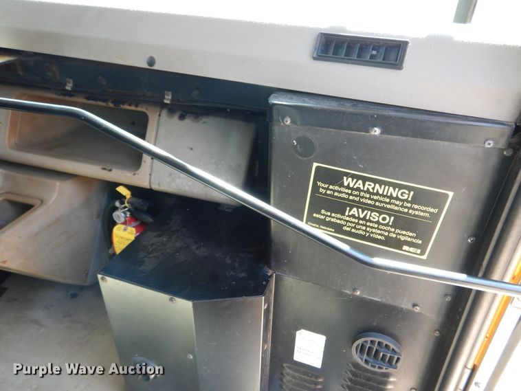 image for item DH7004 2006 Freightliner FS65  school bus