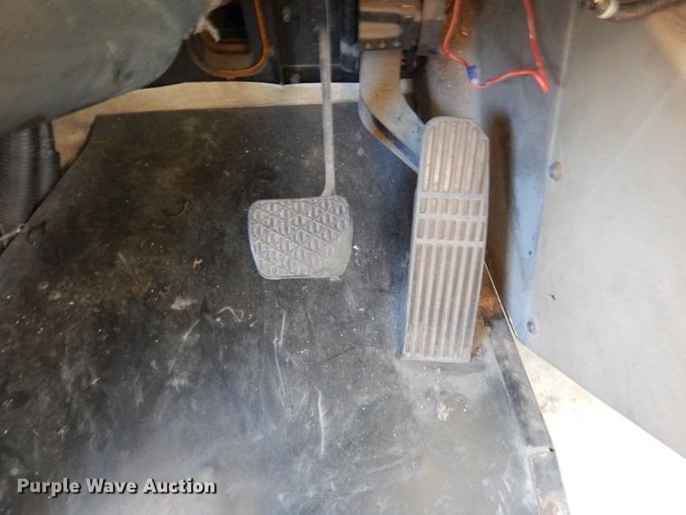 image for item DH7004 2006 Freightliner FS65  school bus