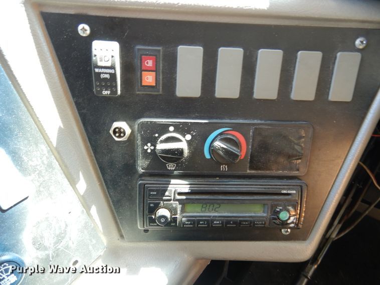 image for item DH7004 2006 Freightliner FS65  school bus