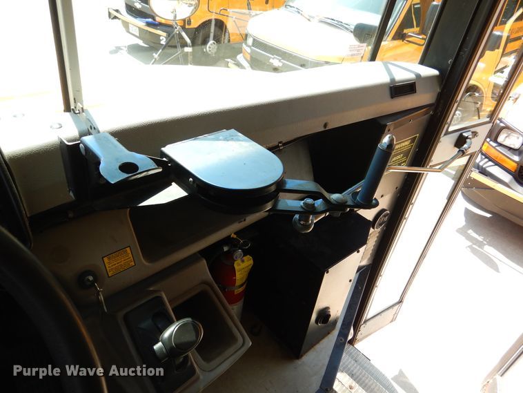 image for item DH7004 2006 Freightliner FS65  school bus