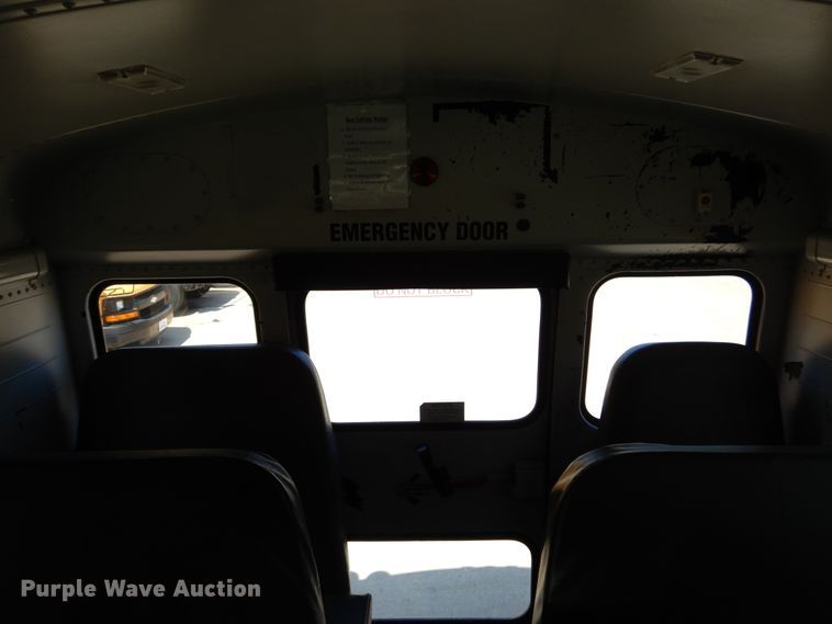 image for item DH7004 2006 Freightliner FS65  school bus