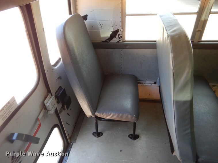 image for item DH7004 2006 Freightliner FS65  school bus