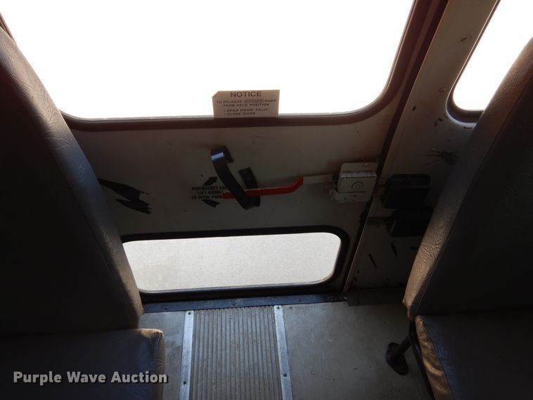 image for item DH7004 2006 Freightliner FS65  school bus