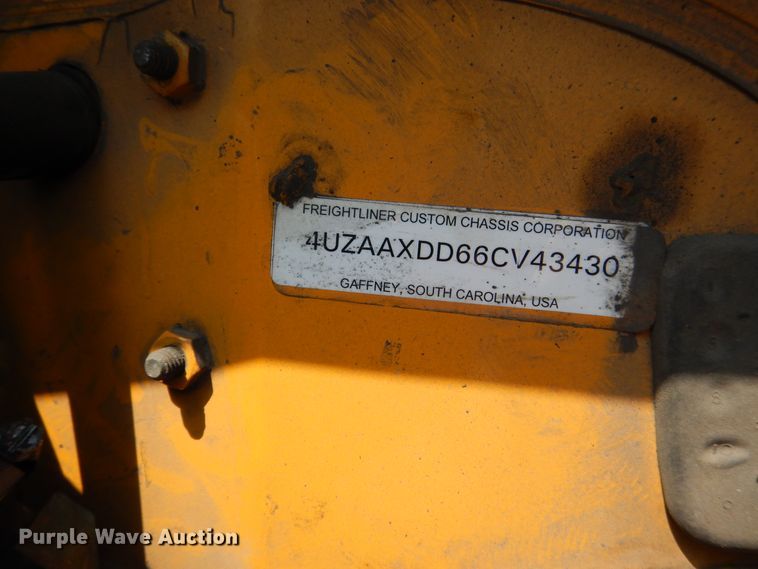 image for item DH7004 2006 Freightliner FS65  school bus