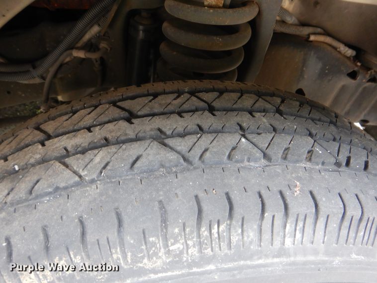 image for item DI0249 2007 Ford E450  shuttle bus