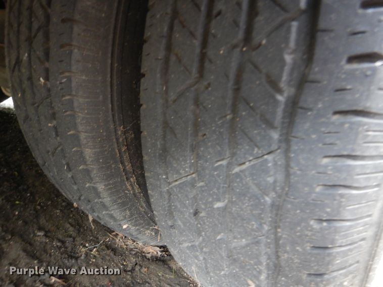 image for item DI0249 2007 Ford E450  shuttle bus