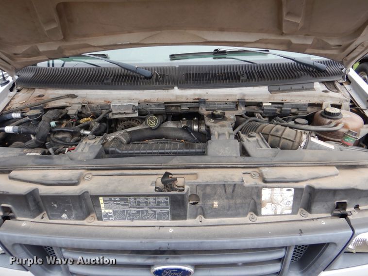 image for item DI0250 2007 Ford E450  shuttle bus