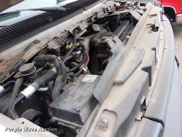 image for item DI0250 2007 Ford E450  shuttle bus