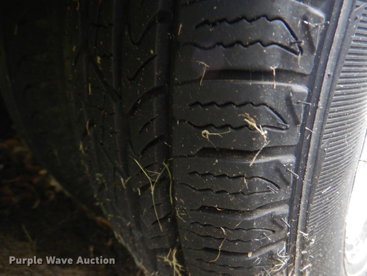 image for item DI0250 2007 Ford E450  shuttle bus