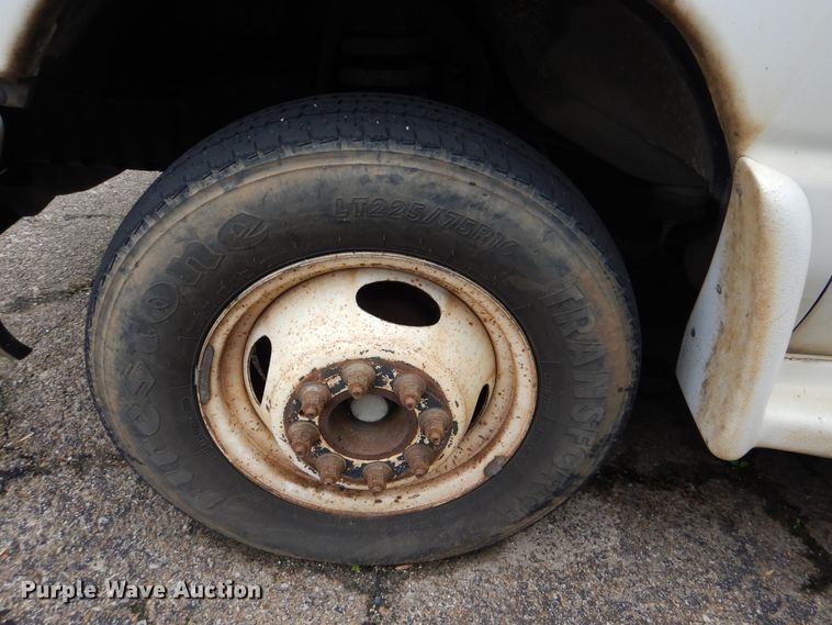 image for item DI0251 2009 Ford E450  shuttle bus