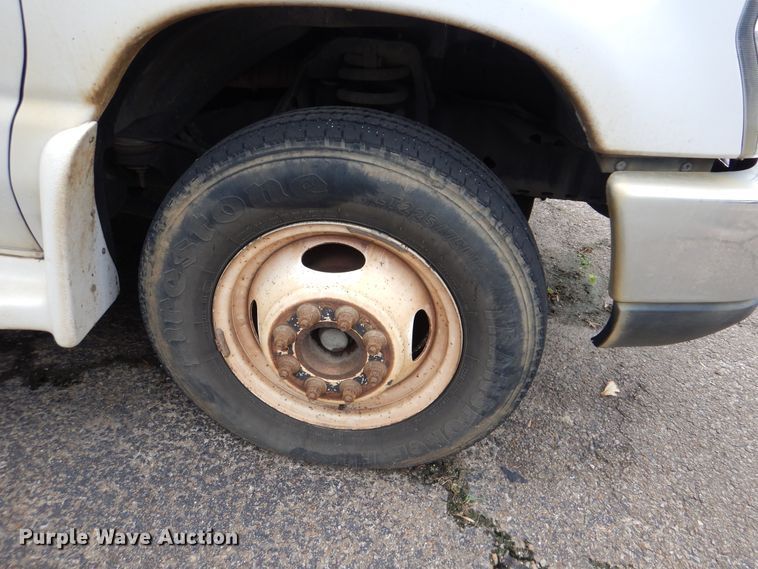 image for item DI0251 2009 Ford E450  shuttle bus