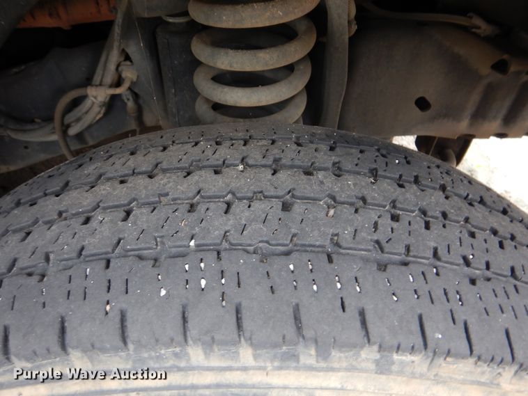 image for item DI0251 2009 Ford E450  shuttle bus