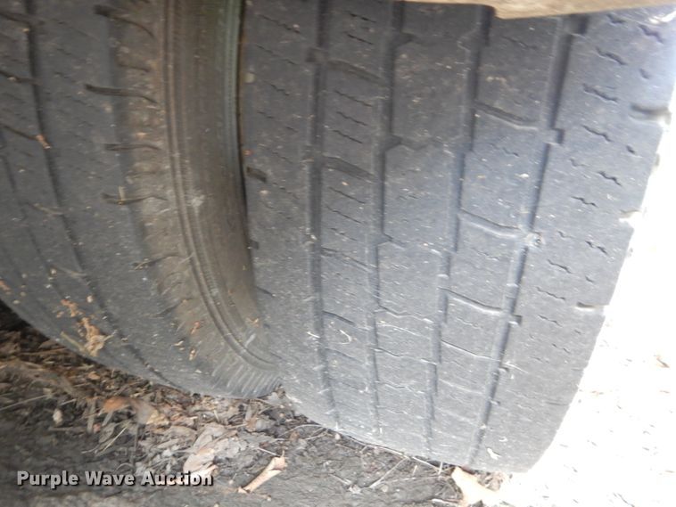 image for item DI0251 2009 Ford E450  shuttle bus