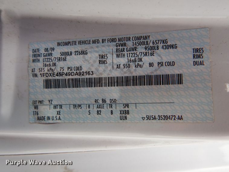 image for item DI0251 2009 Ford E450  shuttle bus