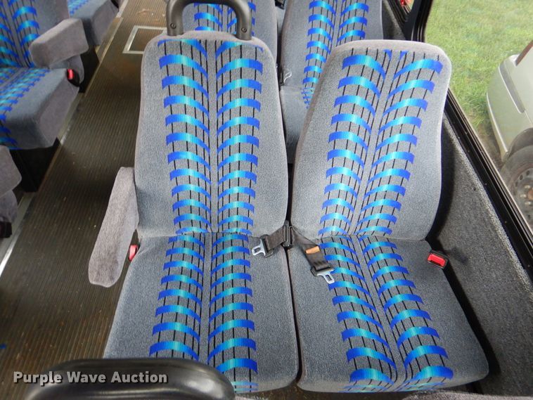 image for item DI0252 2009 Ford E450  shuttle bus