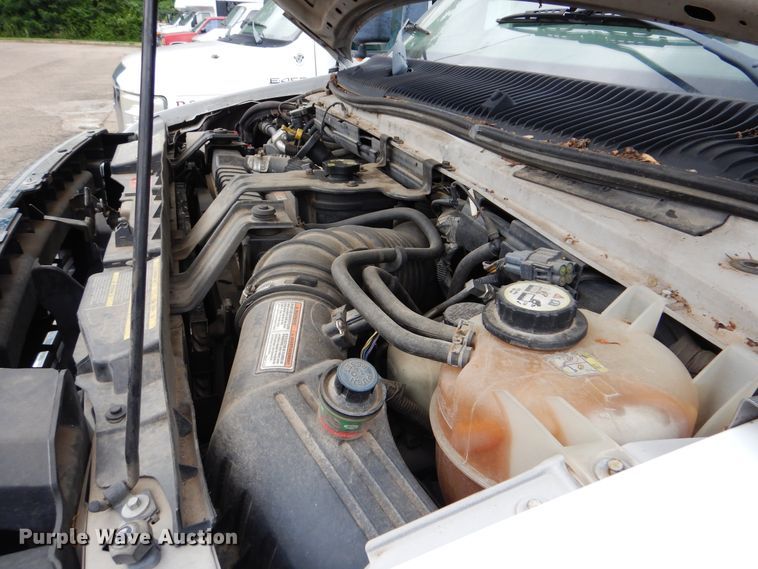 image for item DI0252 2009 Ford E450  shuttle bus