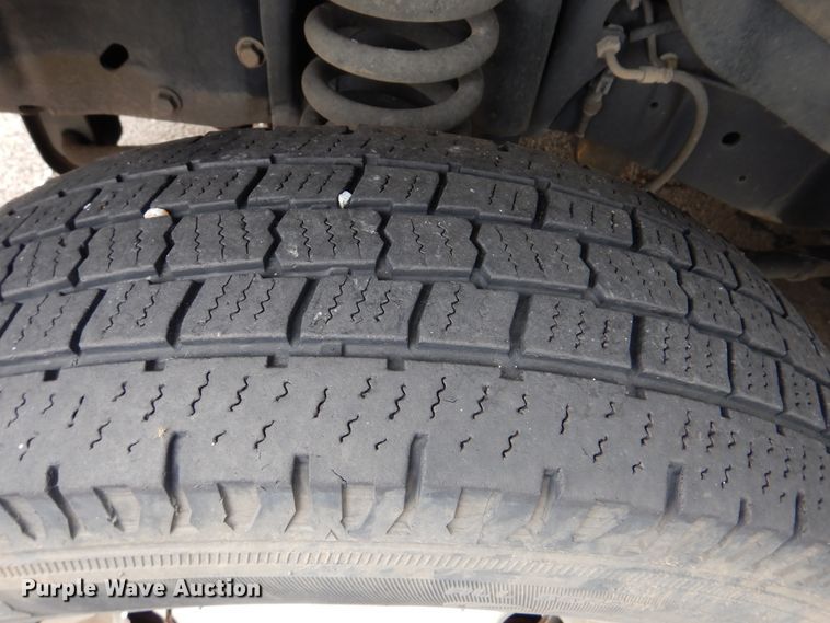 image for item DI0252 2009 Ford E450  shuttle bus