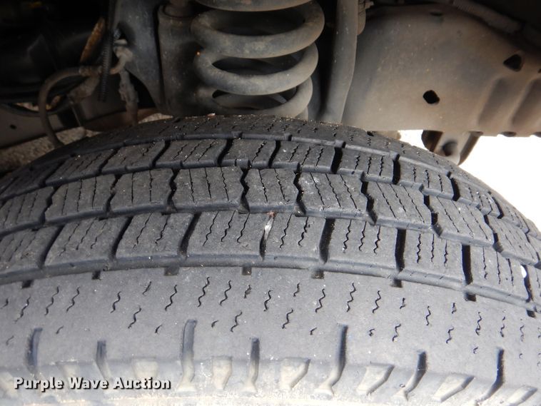 image for item DI0252 2009 Ford E450  shuttle bus