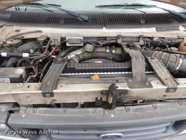 image for item DI0254 2007 Ford E450  shuttle bus