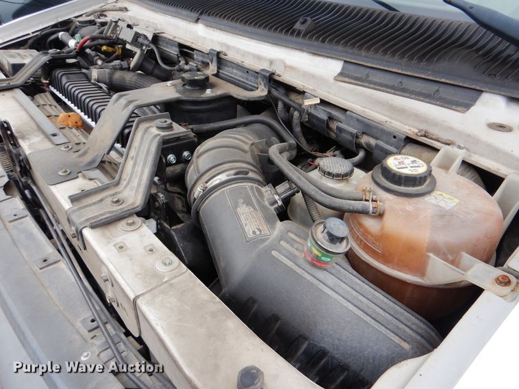 image for item DI0254 2007 Ford E450  shuttle bus