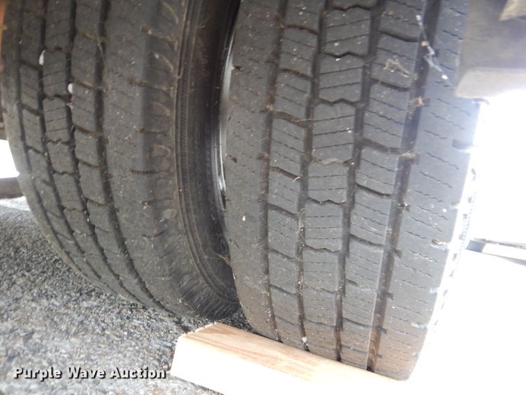 image for item DI0254 2007 Ford E450  shuttle bus