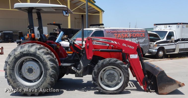 image for item DI5253 2013 Massey-Ferguson 2635  tractor