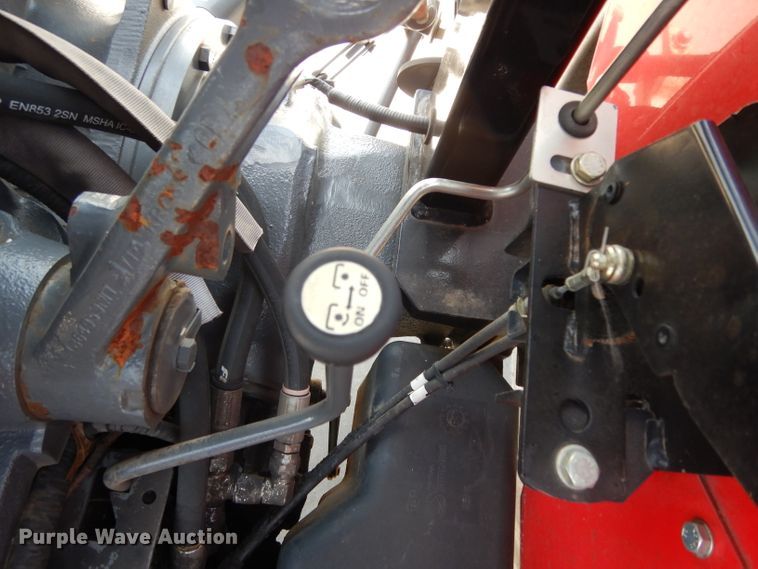 image for item DI5253 2013 Massey-Ferguson 2635  tractor