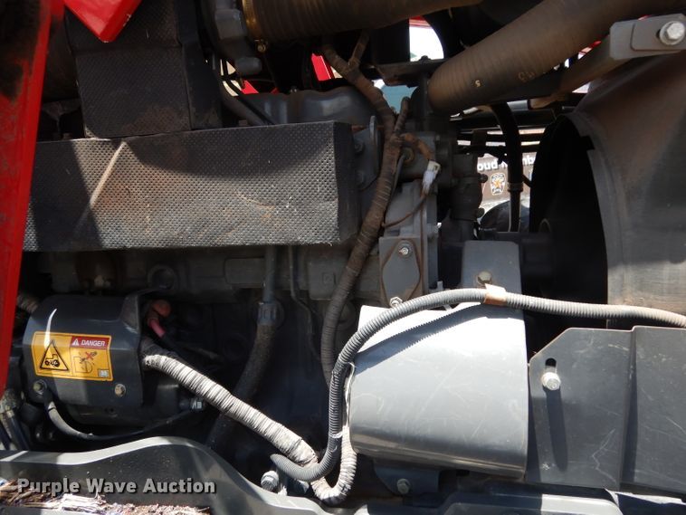 image for item DI5253 2013 Massey-Ferguson 2635  tractor