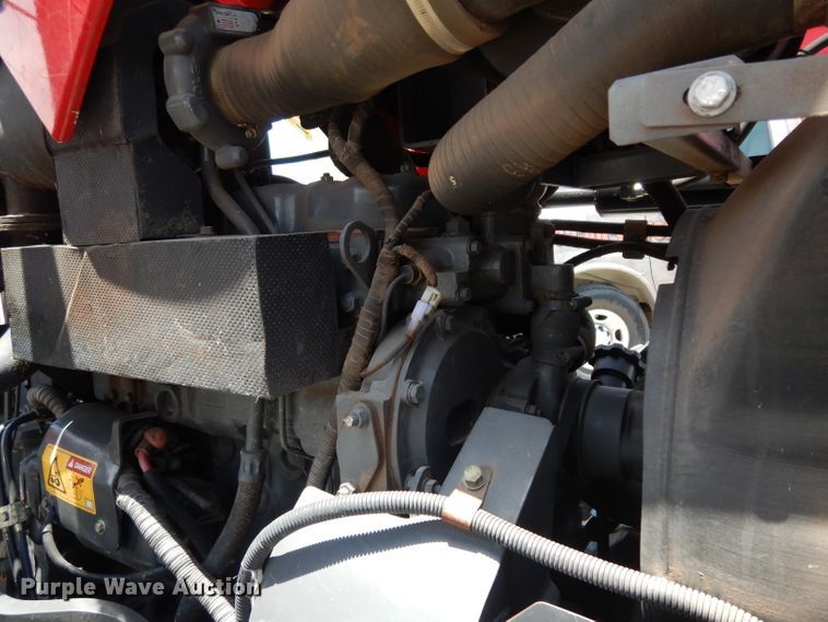 image for item DI5253 2013 Massey-Ferguson 2635  tractor