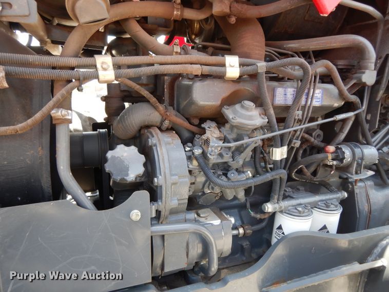 image for item DI5253 2013 Massey-Ferguson 2635  tractor