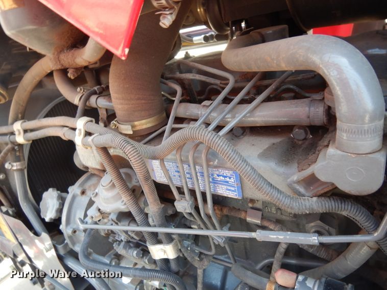 image for item DI5253 2013 Massey-Ferguson 2635  tractor