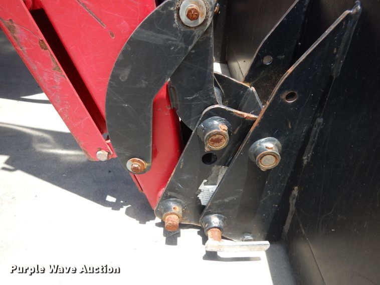 image for item DI5253 2013 Massey-Ferguson 2635  tractor