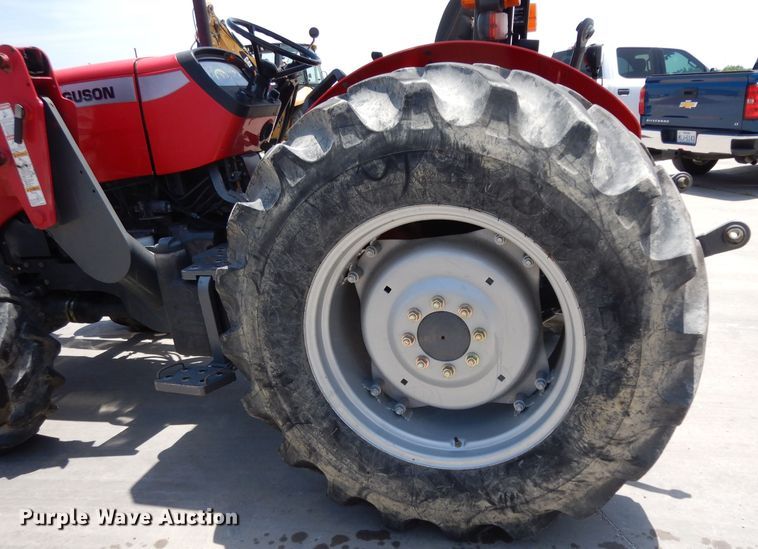 image for item DI5253 2013 Massey-Ferguson 2635  tractor