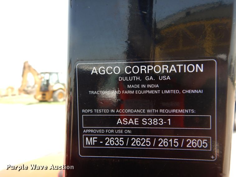 image for item DI5253 2013 Massey-Ferguson 2635  tractor