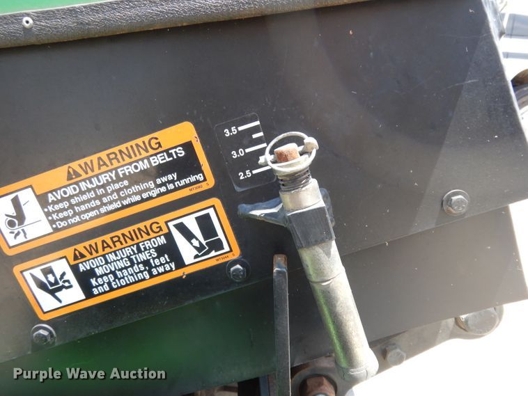 image for item DI5255 John Deere Aercore 800 aerator