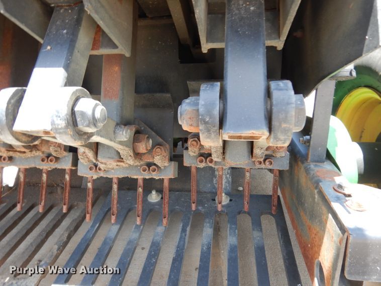 image for item DI5255 John Deere Aercore 800 aerator