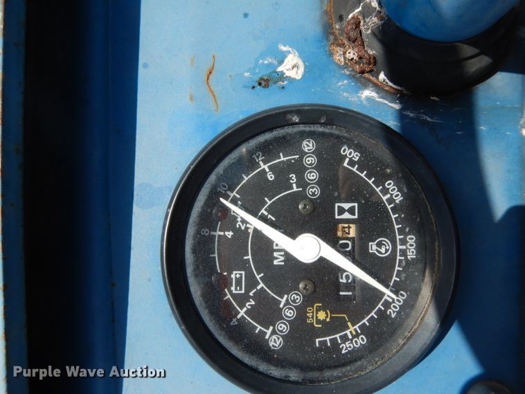 image for item DI5258 Ford F1700  tractor