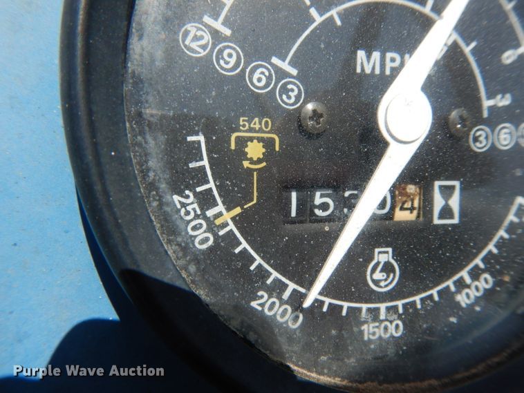 image for item DI5258 Ford F1700  tractor