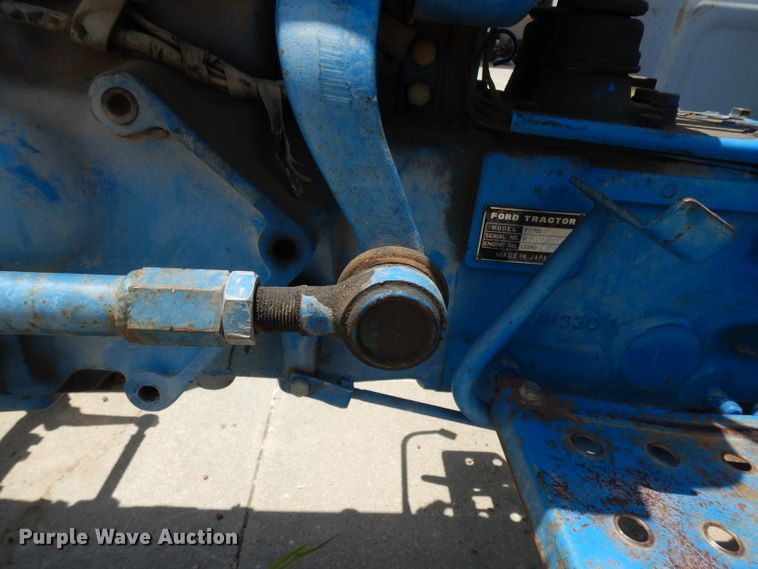 image for item DI5258 Ford F1700  tractor
