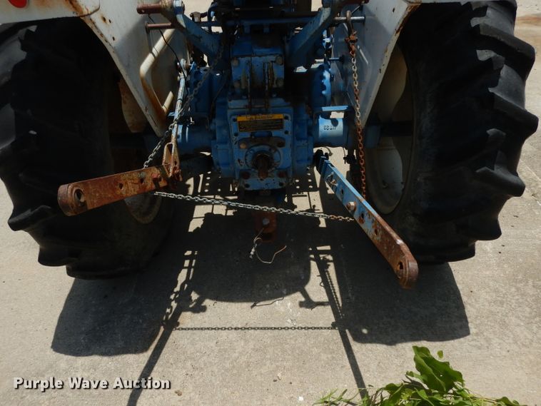 image for item DI5258 Ford F1700  tractor
