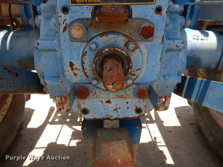 image for item DI5258 Ford F1700  tractor